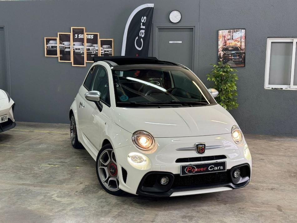 Abarth 500. Vista frontal