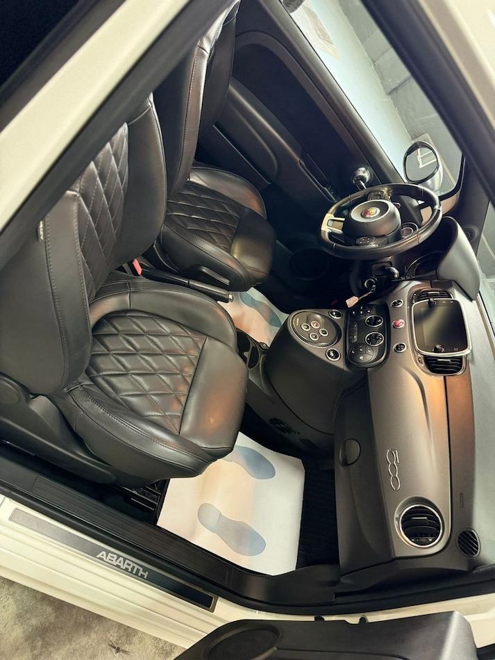 
								Abarth 595 Cabrio full									