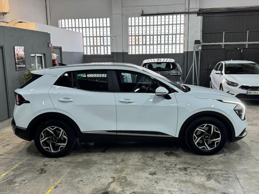 
								Kia Sportage full									