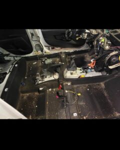 Carroceria en proceso de limpieza detailing en Power Cars