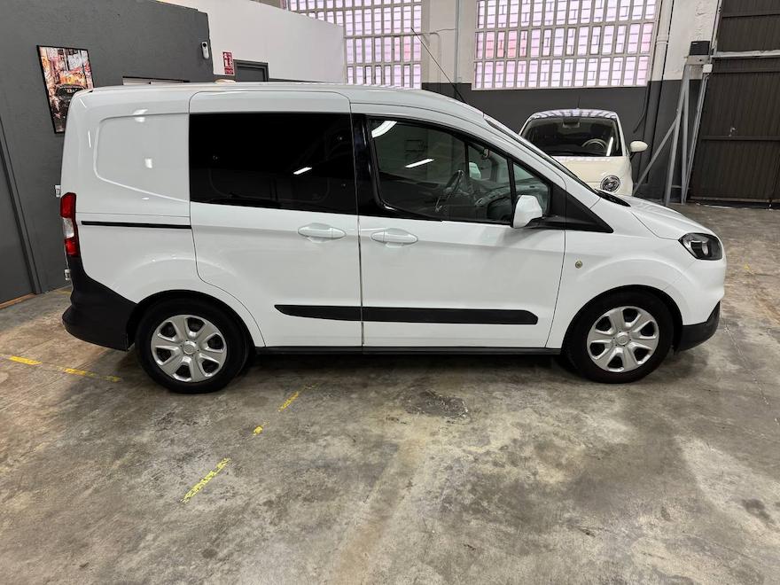 
								Ford Transit Connect full									