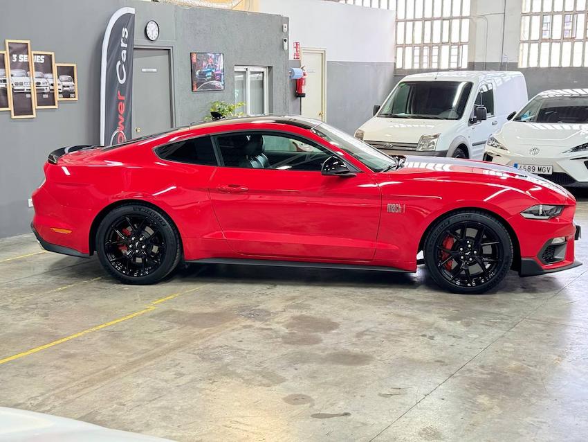 
								Ford Mustang full									