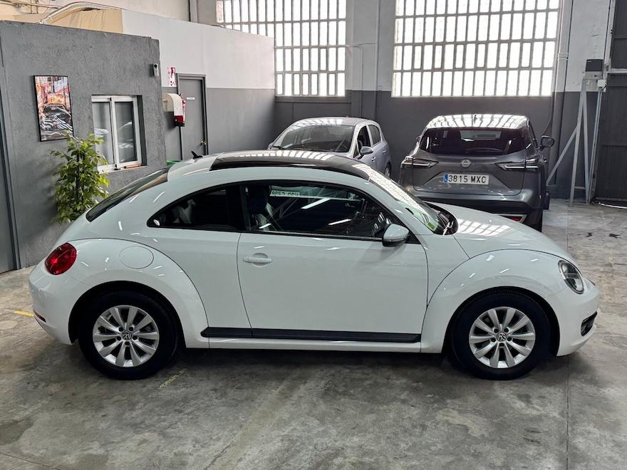 
								Volkswagen Beetle full									