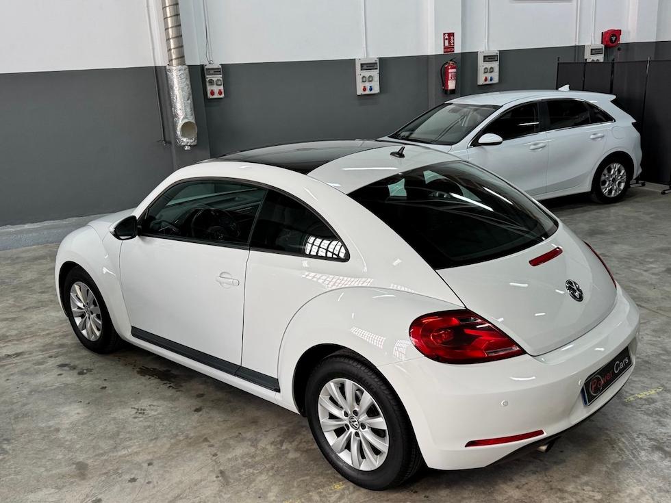 
								Volkswagen Beetle full									