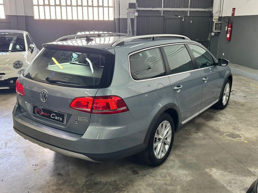 
Volkswagen Passat Alltrack 4 x 4 2016 full									