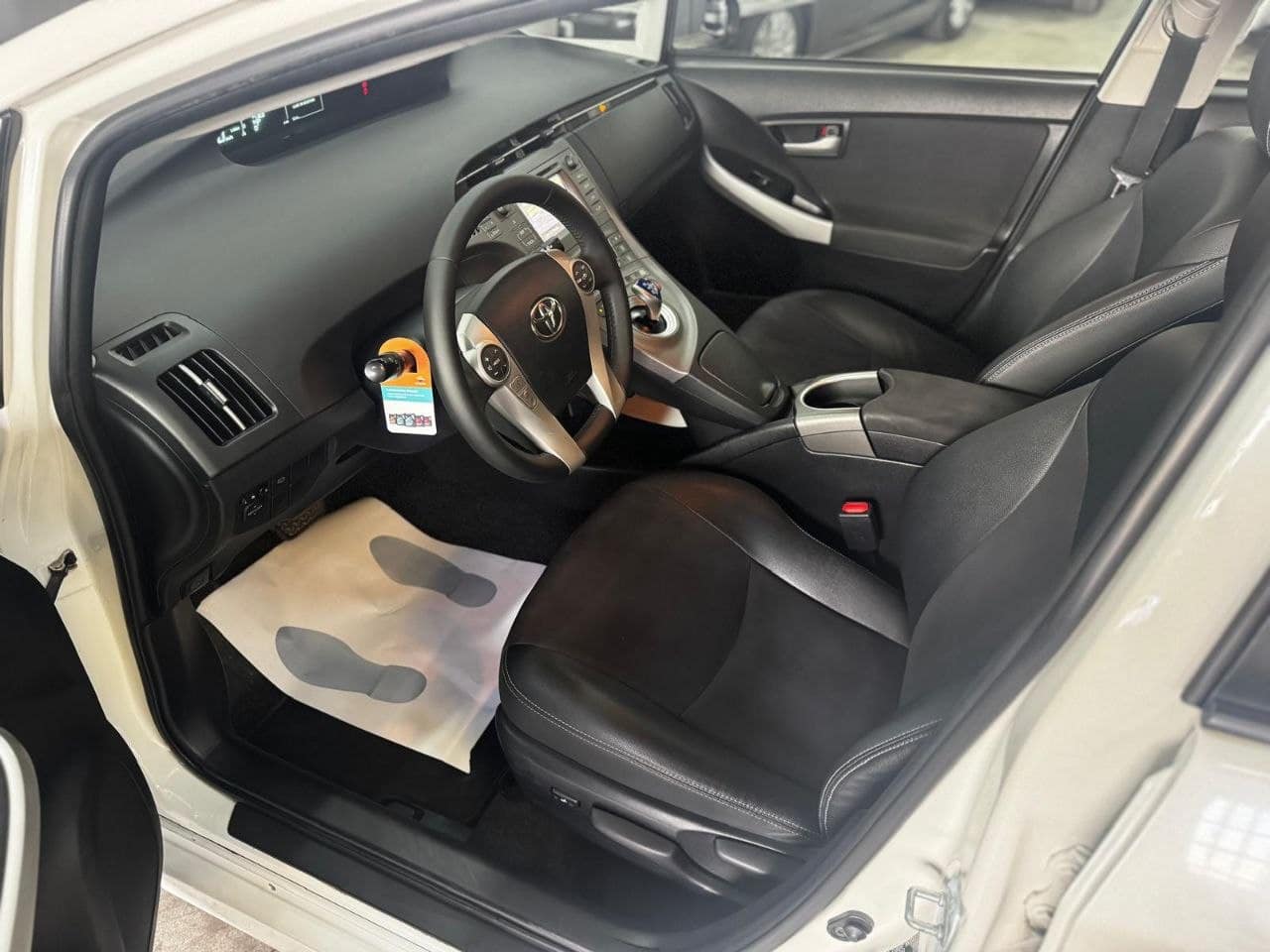 
Toyota Prius 2014 de segunda mano en Sabadell full									