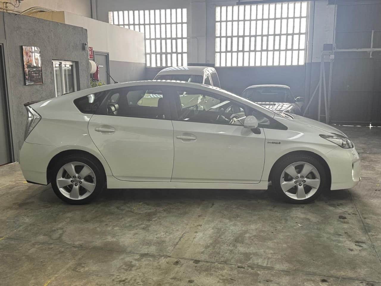 
Toyota Prius 2014 de segunda mano en Sabadell full									