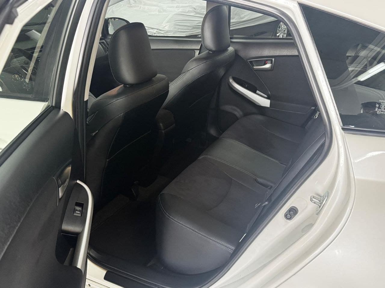 
Toyota Prius 2014 de segunda mano en Sabadell full									